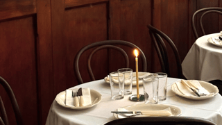 Bar Carnation